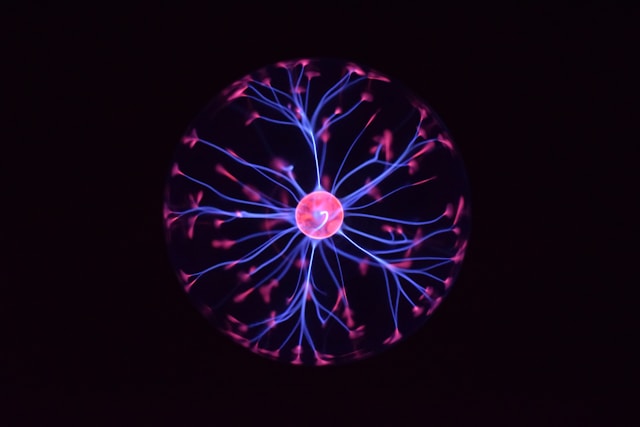 Représentation artistique d’un champ électromagnétique évoquant les connexions neuronales