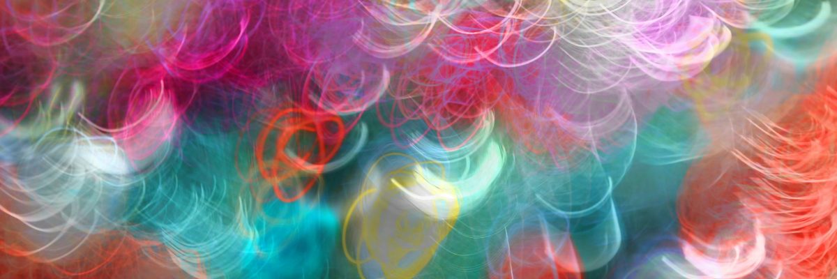 Abstraction colorée évoquant le mouvement, la vitalité et l’énergie de la vie en perpétuelle transformation. Photo utilisée pour illustrer l'article Conscience et santé: Et si la vie était un jeu ?